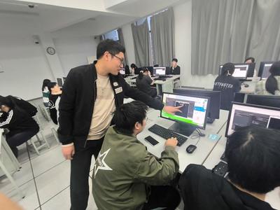 智能工程學(xué)院人工智能社團(tuán)成功舉辦'小小項(xiàng)目開發(fā)者'主題社團(tuán)活動(dòng)，聚焦教育軟件開發(fā)